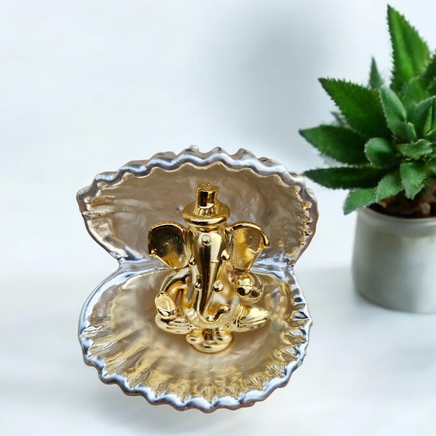 Silver Alloy with Gold Plating Shell Ganpati.