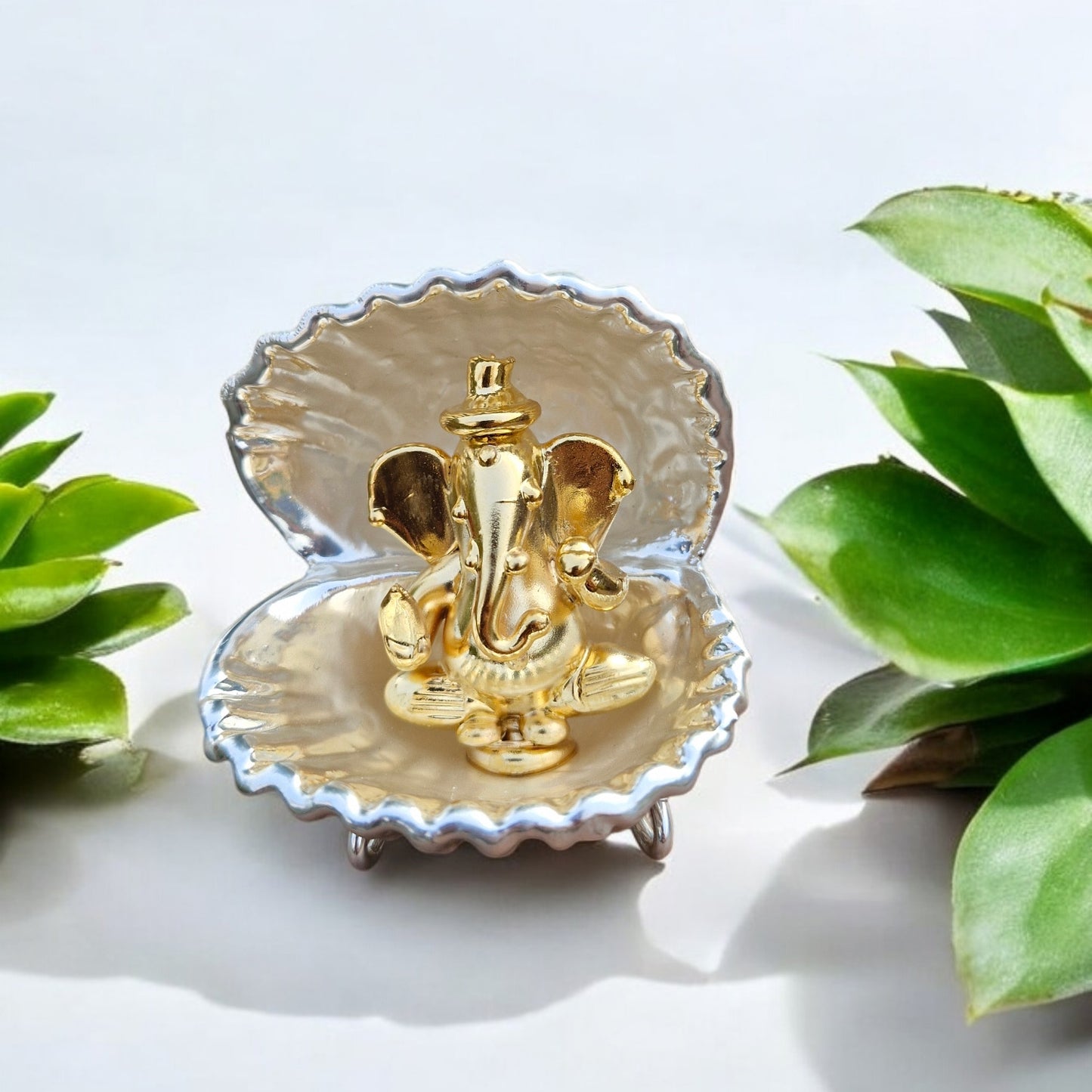 Silver Alloy with Gold Plating Shell Ganpati.